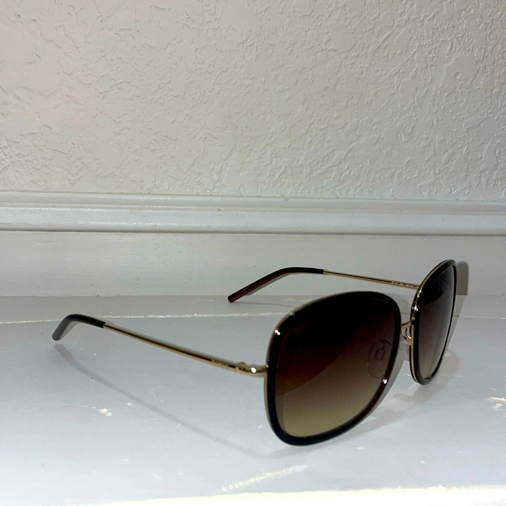 Tod’s designer sunglasses